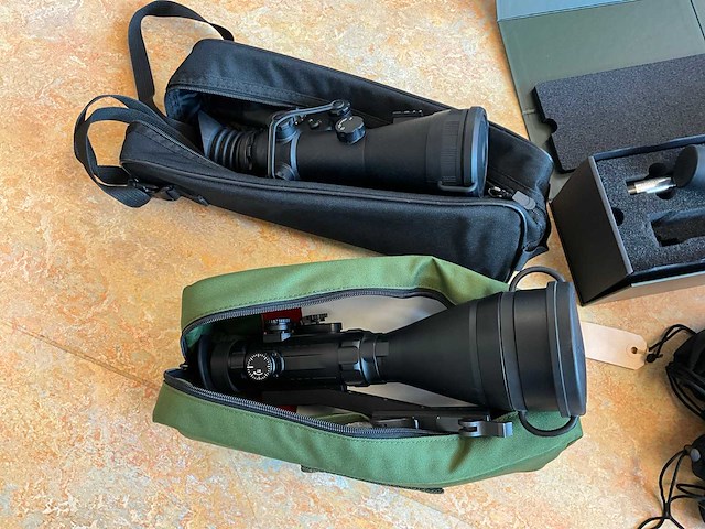 Diverse nachtzichtapparatuur - afbeelding 12 van  18