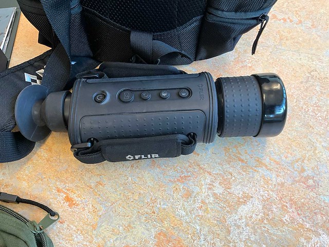 Diverse nachtzichtapparatuur - afbeelding 14 van  18