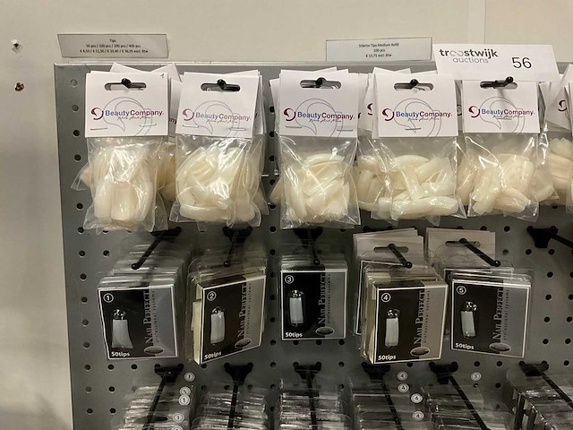 Diverse nail perfect tips en nagelaccessoires - afbeelding 2 van  4