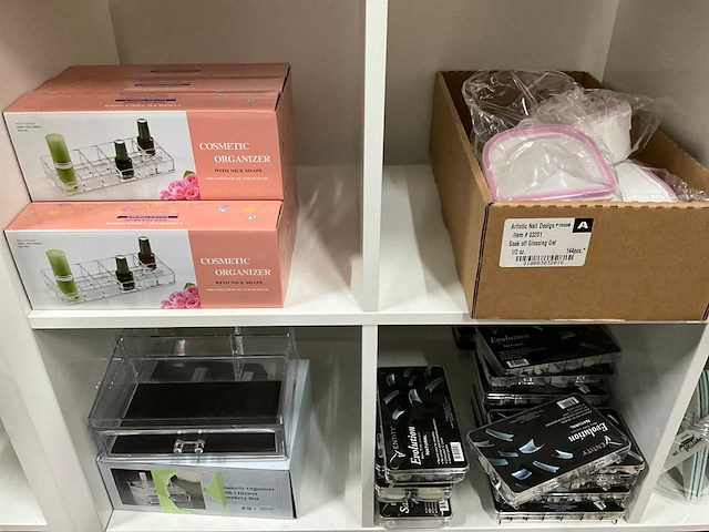 Diverse nail tips, vijlen en accessoires - afbeelding 2 van  4