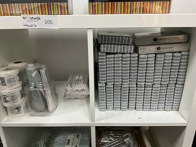 Diverse nail tips, vijlen en accessoires - afbeelding 3 van  4