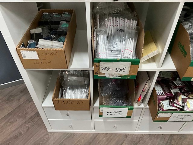 Diverse nail tips, vijlen en accessoires - afbeelding 4 van  4