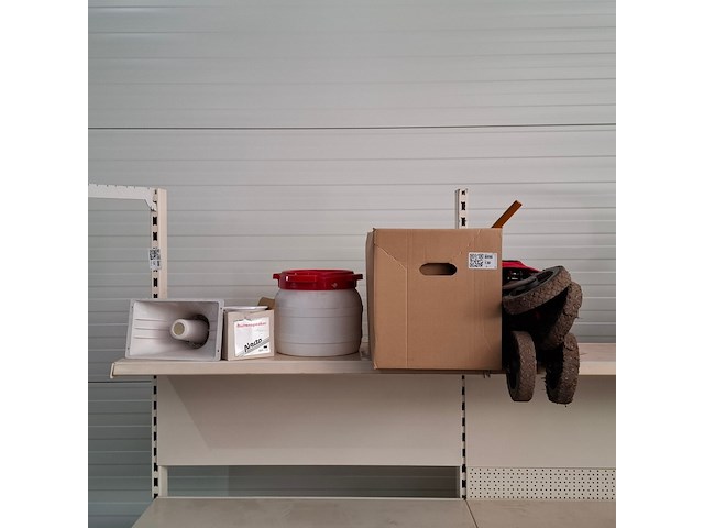 Diverse nautische accessoires - afbeelding 1 van  10