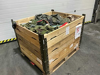 Diverse nl legerkleding - afbeelding 2 van  4