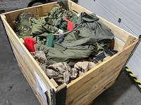 Diverse nl legerkleding - afbeelding 4 van  4