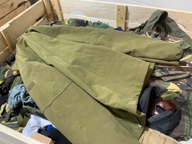 Diverse nl legerkleding - afbeelding 6 van  6
