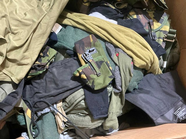 Diverse nl legerkleding - afbeelding 6 van  6