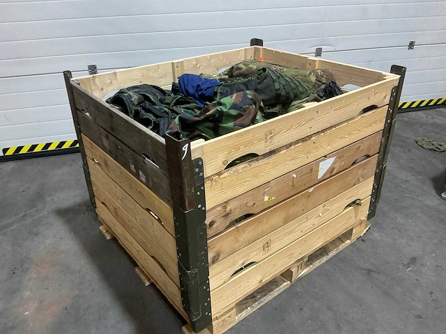 Diverse nl legerkleding - afbeelding 2 van  5