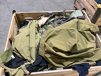Diverse nl legerkleding - afbeelding 3 van  4