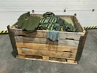 Diverse nl legerkleding - afbeelding 1 van  8