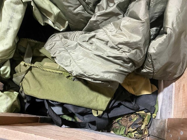 Diverse nl legerkleding - afbeelding 6 van  7