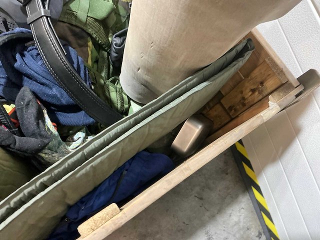 Diverse nl legerkleding - afbeelding 5 van  7