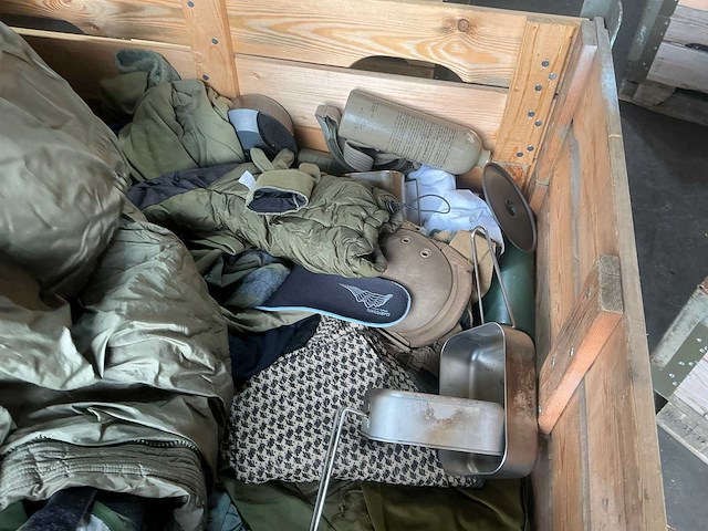 Diverse nl legerkleding - afbeelding 5 van  5