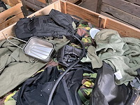 Diverse nl legerkleding - afbeelding 5 van  6