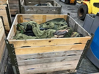 Diverse nl legerkleding - afbeelding 1 van  6