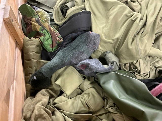 Diverse nl legerkleding - afbeelding 5 van  6