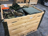 Diverse nl legerkleding - afbeelding 1 van  5