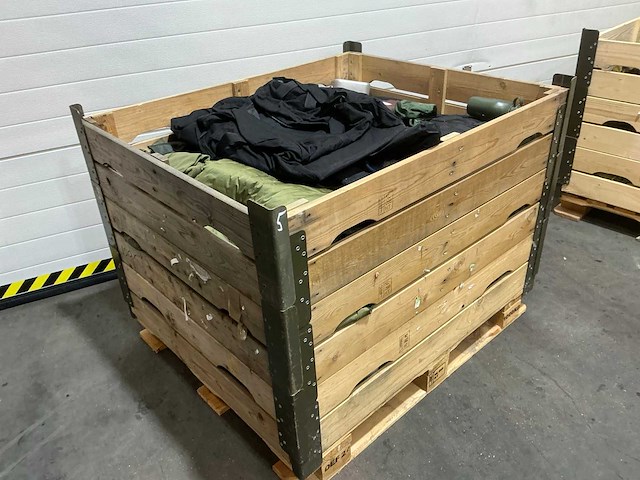 Diverse nl legerkleding - afbeelding 2 van  6