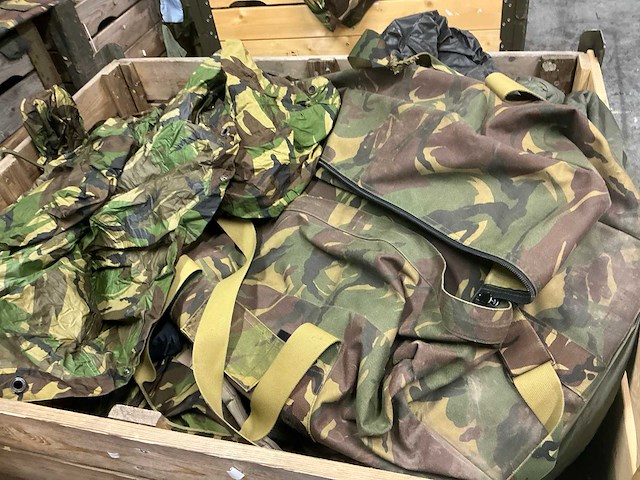 Diverse nl legerkleding - afbeelding 5 van  5