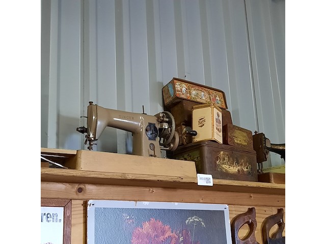 Diverse nostalgische items o.a. singer - afbeelding 3 van  8