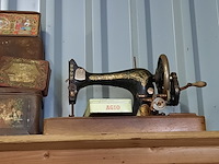 Diverse nostalgische items o.a. singer - afbeelding 7 van  8