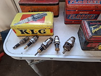 Diverse nostalgische olie en vloeistofkannen, o.a. shell, cantex, bosch - afbeelding 3 van  12