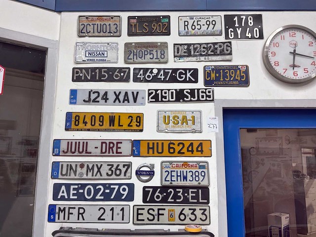 Diverse nummerplaten (30x) - afbeelding 1 van  1