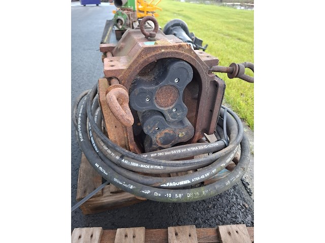 Diverse o.a. hydrauliekblok - afbeelding 3 van  22