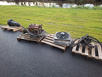 Diverse o.a. hydrauliekblok - afbeelding 1 van  22