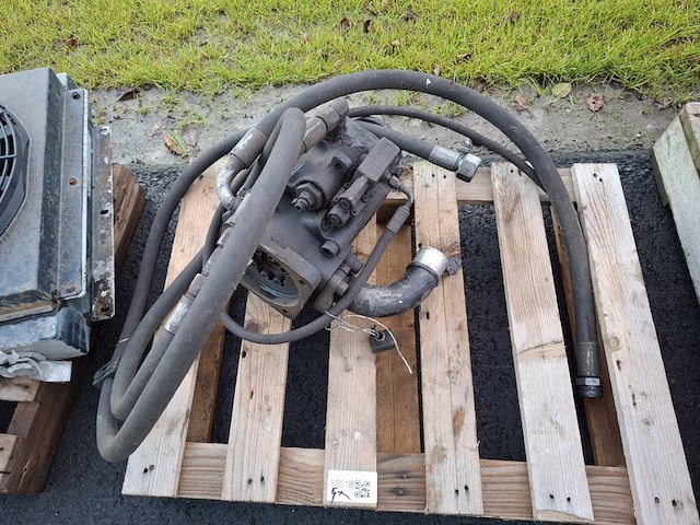 Diverse o.a. hydrauliekblok - afbeelding 12 van  22