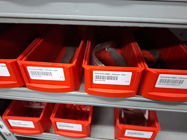 Diverse o.a. uitlaatklemmen, massakabels - afbeelding 5 van  8