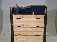 Diverse oefenpoppen en bhv oefen uitrusting, o.a. laerdal