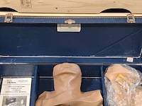 Diverse oefenpoppen en bhv oefen uitrusting, o.a. laerdal - afbeelding 2 van  7