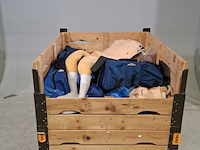 Diverse oefenpoppen en bhv uitrusting