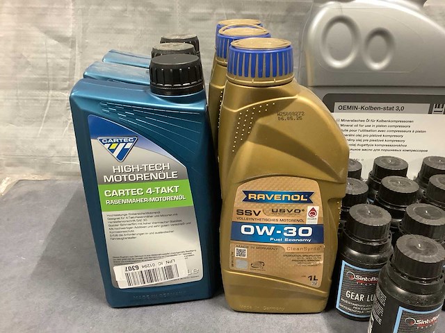 Diverse olie/smeer oilie (29x) - afbeelding 7 van  7