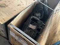 Diverse onderdelen - bottom cowl / swivel - outboard motor - afbeelding 2 van  4