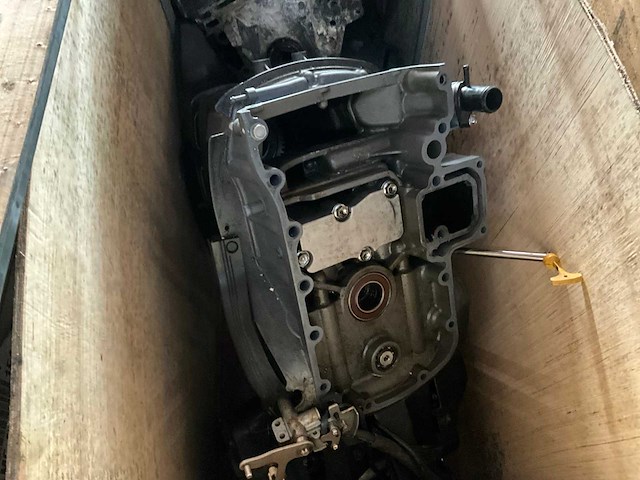 Diverse onderdelen - bottom cowl / swivel - outboard motor - afbeelding 3 van  4
