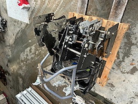 Diverse onderdelen - divers - buitenboordmotor onderdelen - afbeelding 2 van  2