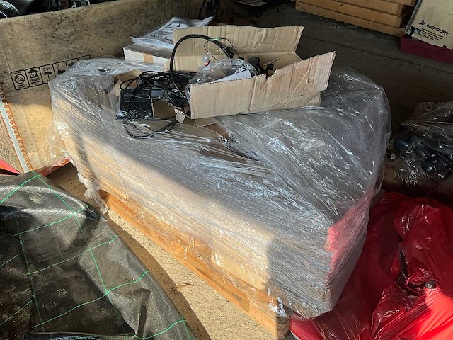 Diverse onderdelen - keyless systeem - buitenboordmotor onderdelen (30x) - afbeelding 1 van  1