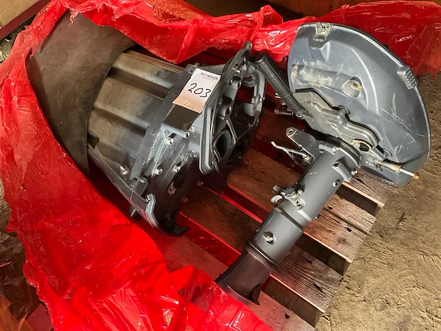Diverse onderdelen - lower casing - outboard motor - afbeelding 1 van  3