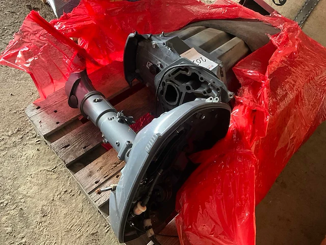 Diverse onderdelen - lower casing - outboard motor - afbeelding 2 van  3