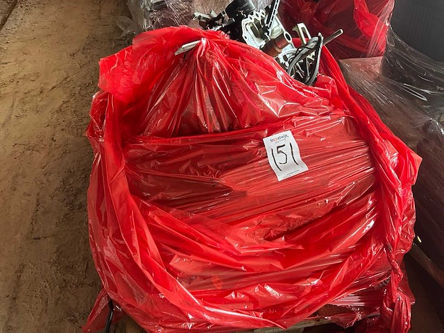 Diverse onderdelen - motorblokken - buitenboordmotor onderdelen - afbeelding 2 van  2