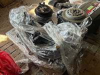 Diverse onderdelen - motorblokken - buitenboordmotor onderdelen - afbeelding 4 van  6