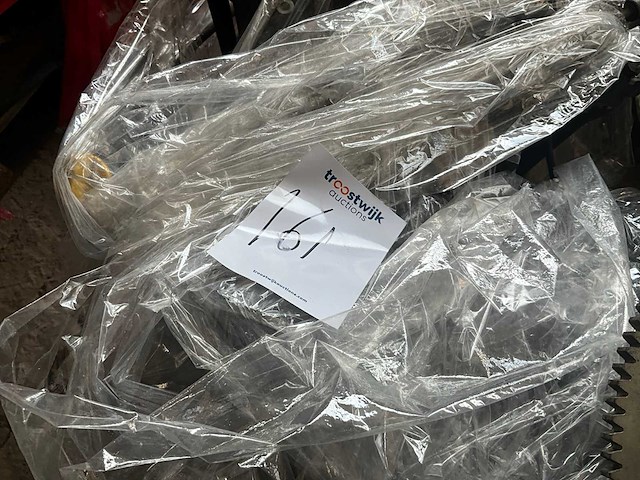 Diverse onderdelen - motorblokken - buitenboordmotor onderdelen - afbeelding 6 van  6