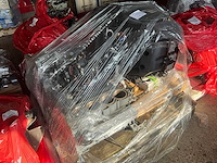 Diverse onderdelen - motorblokken - buitenboordmotor onderdelen - afbeelding 2 van  4