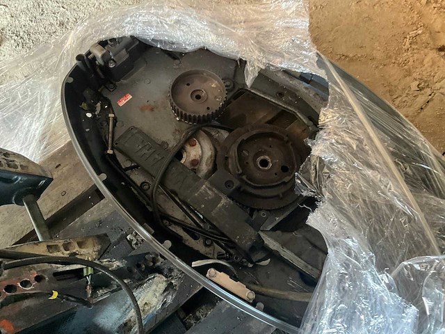 Diverse onderdelen - motorblokken - buitenboordmotor onderdelen - afbeelding 7 van  7