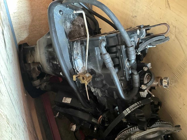 Diverse onderdelen - motorblokken - buitenboordmotor onderdelen - afbeelding 5 van  6