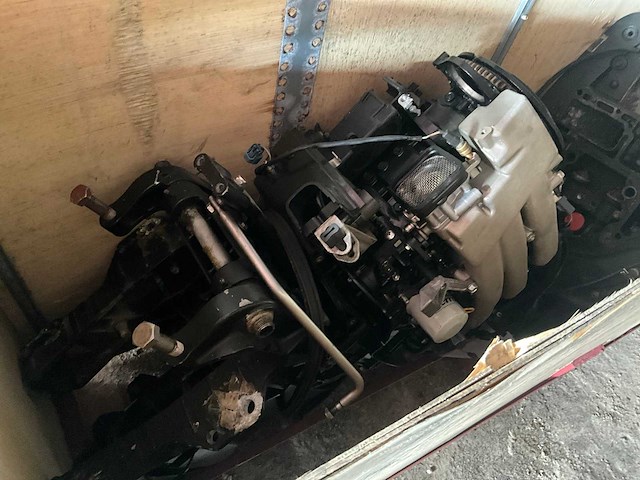 Diverse onderdelen - motorblokken - buitenboordmotor onderdelen - afbeelding 8 van  8