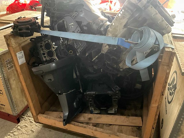 Diverse onderdelen - motorblokken - buitenboordmotor onderdelen - afbeelding 2 van  4