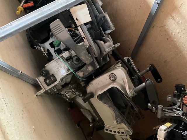 Diverse onderdelen - motorblokken - buitenboordmotor onderdelen - afbeelding 1 van  1